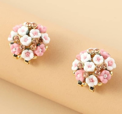 Cute Flower Bouquet Rose studs