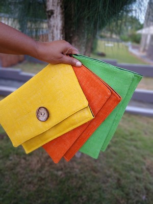Ayanna Tropicale Clutch