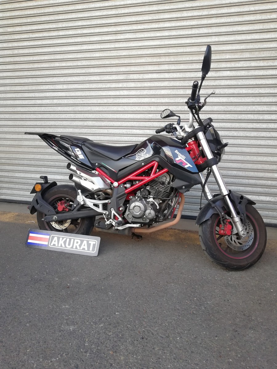Base Trasera Benelli TNT135