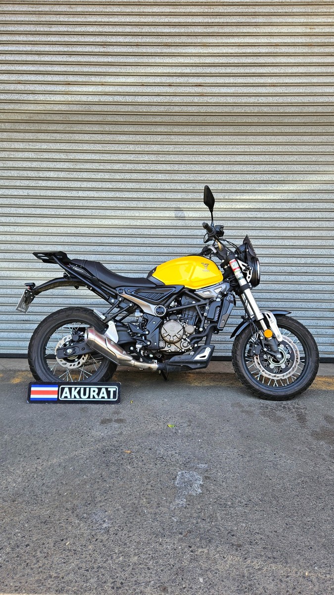 Base Trasera Voge 300 AC