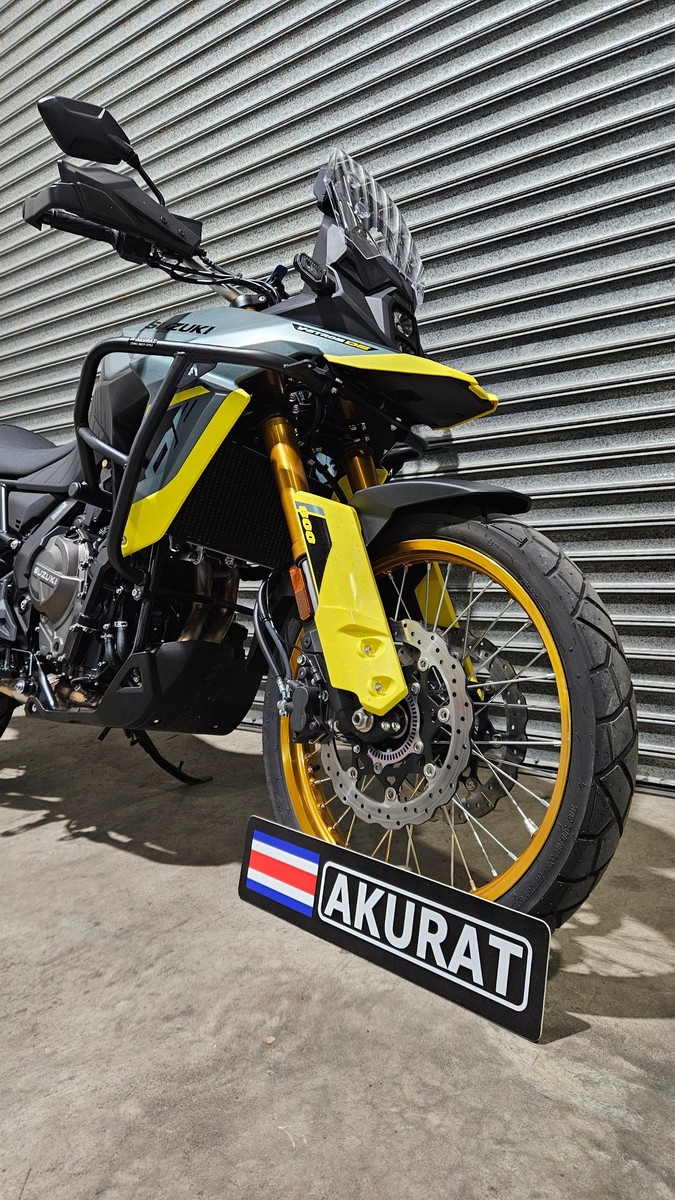 Defensa Suzuki DE 800